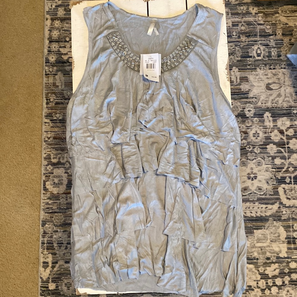 NWT flowy Vanity tank. Size XL